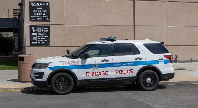 Oszlopnak csapódott egy rendőrautó – két rendőr kórházba került