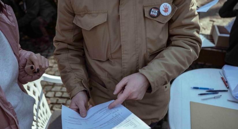 Emlékeznek ki gyűjtött 700 ezer aláírást huszonegy nap alatt?