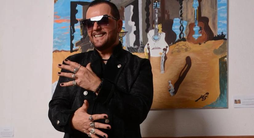 Kozso rögtönzött utcakoncertet adott – nem mindenki örülhetett