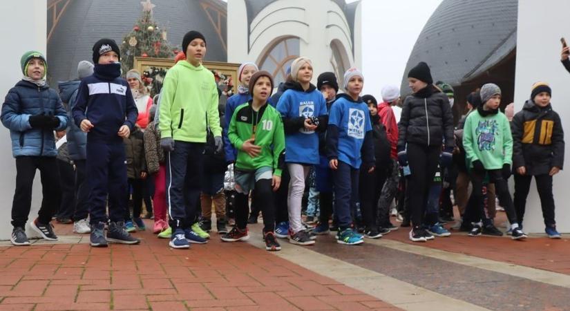 Az óév futással zárul, az újév koncerttel indul: Makón különleges programmal ünnepelnek