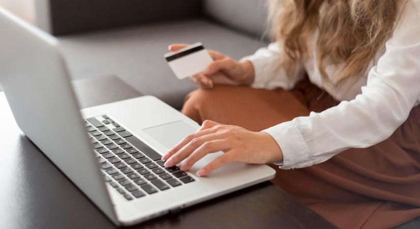 Napokra leáll a népszerű bank, nem lehet majd utalni, netbankozni, ATM-et használni