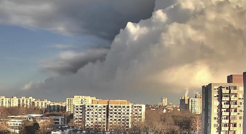 Látványos szupercella söpört végig Debrecen környékén – videó