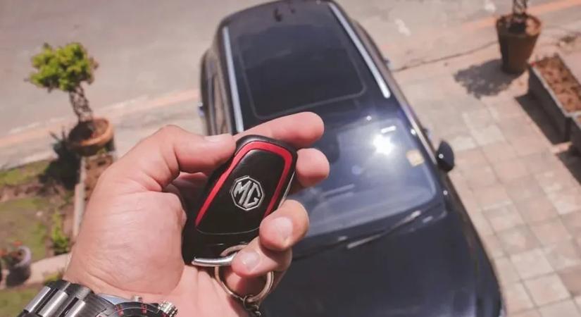 Nagyon laza lopás: az elkötött autóban talált pénzből reggelizett és fürdőzött a vezsenyi férfi