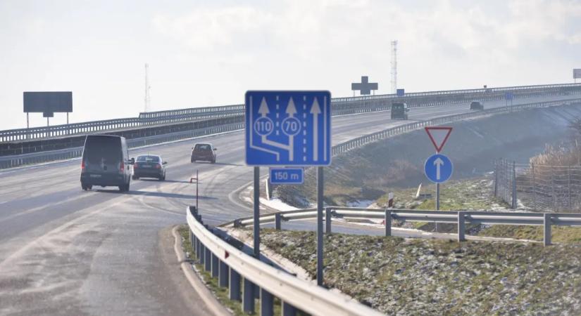 Megnyitották a hányattatott sorsú M30-as autópálya eddig lezárt szakaszát