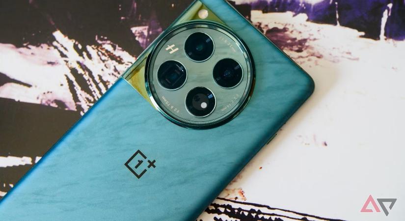 Meglepően sok újdonságot kap a OnePlus 12