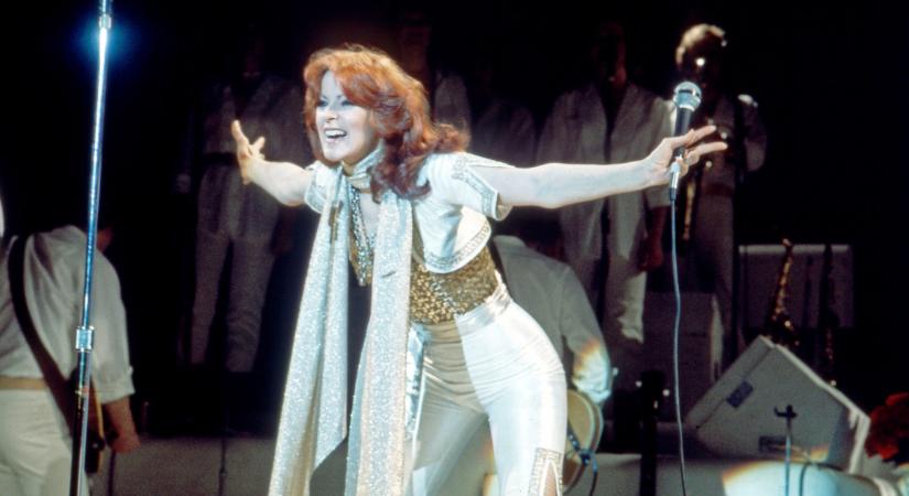 Az ABBA legendás szépsége 80 éves lett – ősz hajjal rá sem ismerni