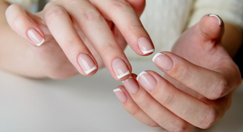Ezeket a menő francia manikűr trendeket neked is ki kell próbálnod 2026 januárjában