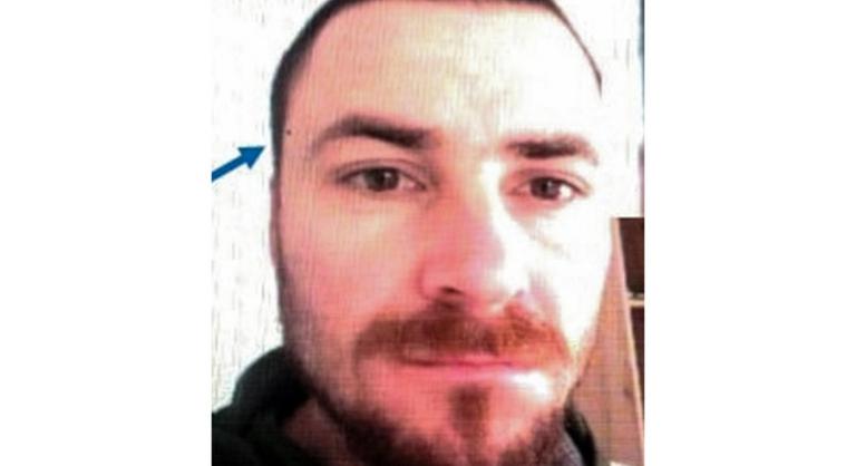 Újabb fényképeket tettek közzé a mezőméhesi gyilkosról, továbbra is tart a hajtóvadászat