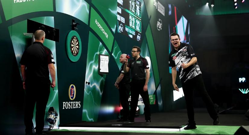 Gian van Veen sima győzelemmel jutott a negyeddöntőbe a darts-vb-n