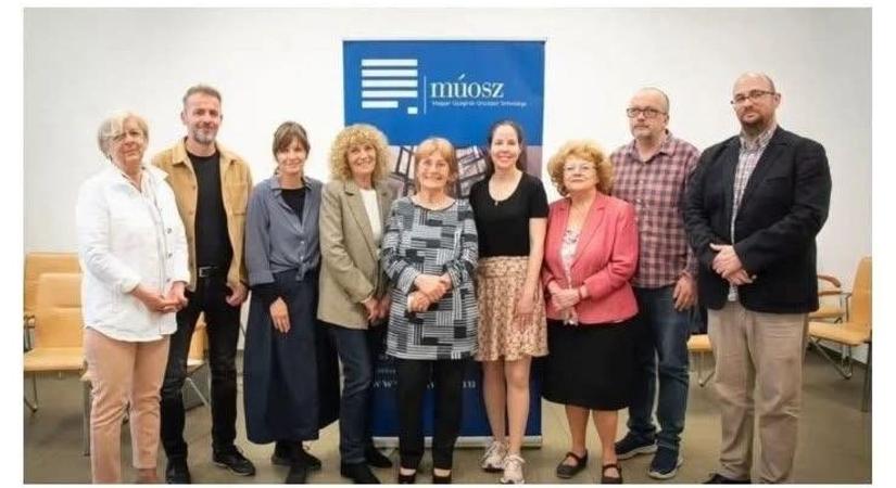 Okádék banda. Hányinger? Most épp kettő