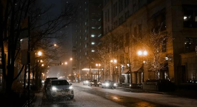 Budapest is kifehéredett - havazás lepte meg az országot