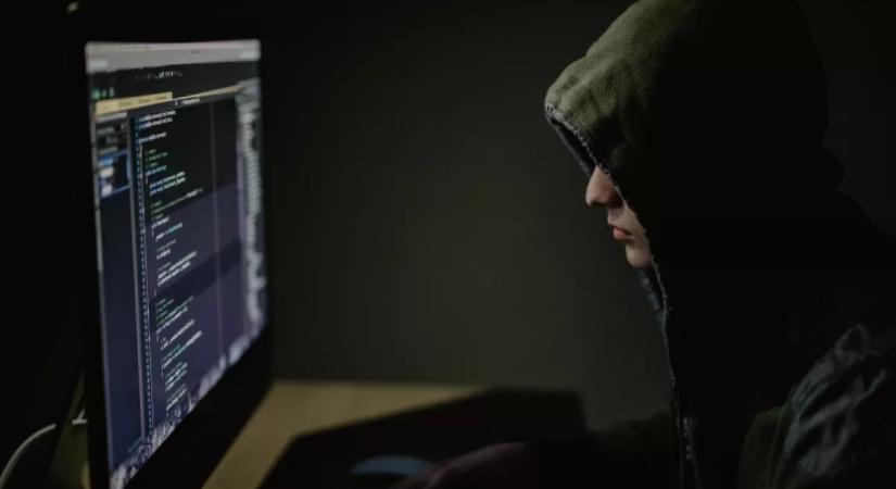 Ezzel a trükkel a csalók azonnal hozzáférhetnek a bankszámládhoz: ne dőlj be neki