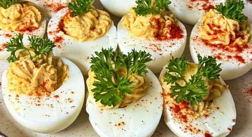 Ez a szilveszteri töltött tojás mindig elfogy éjfél előtt – a klasszikus, amit mindenki imád