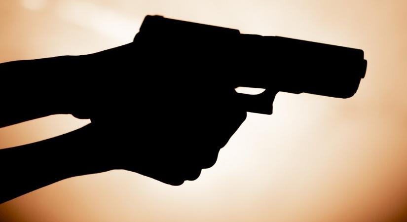 Ámokfutásba kezdett egy 77 éves nyugdíjas – már nincs életben az idős támadó