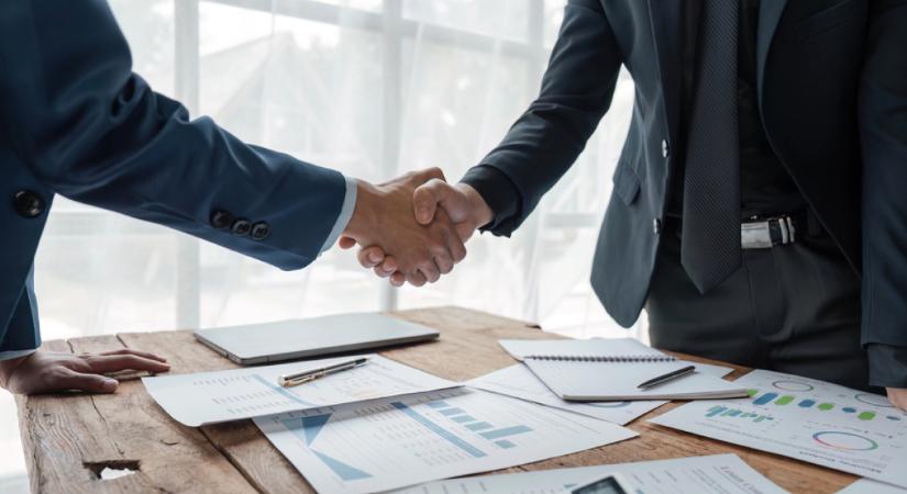 Év végi kapkodás a cégeladásoknál: így csúszhat el egy többmilliárdos üzlet