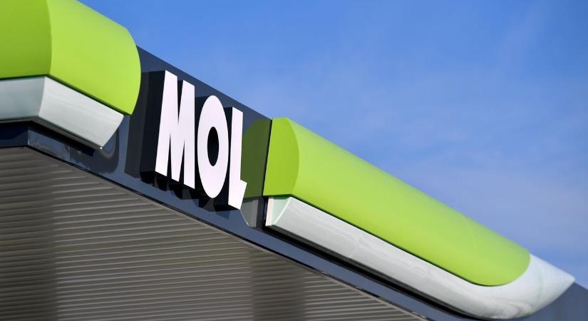 Jelentősen olcsóbban tankolhatunk a MOL benzinkutakon az év elején, de van egy feltétele