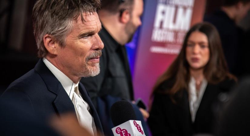 Ethan Hawke új thriller sorozata váratlanul világszenzáció lett