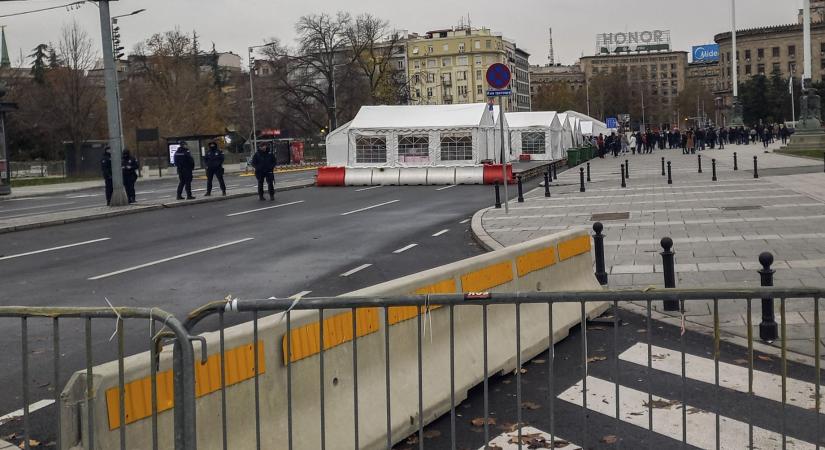 „Míg a szerbségnek Vucic a teher, addig nekünk Orbán Viktor és Pásztor Bálint”