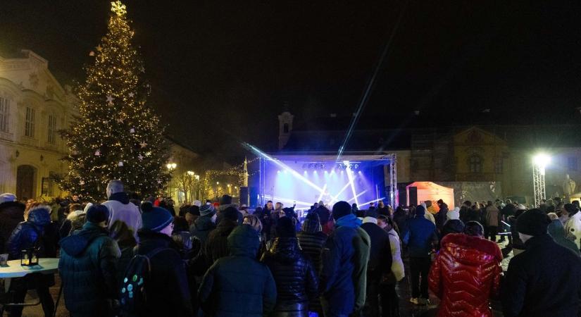 Szilveszteri programok 2025-ben Komárom-Esztergom vármegyében: itt búcsúztathatjuk az óévet