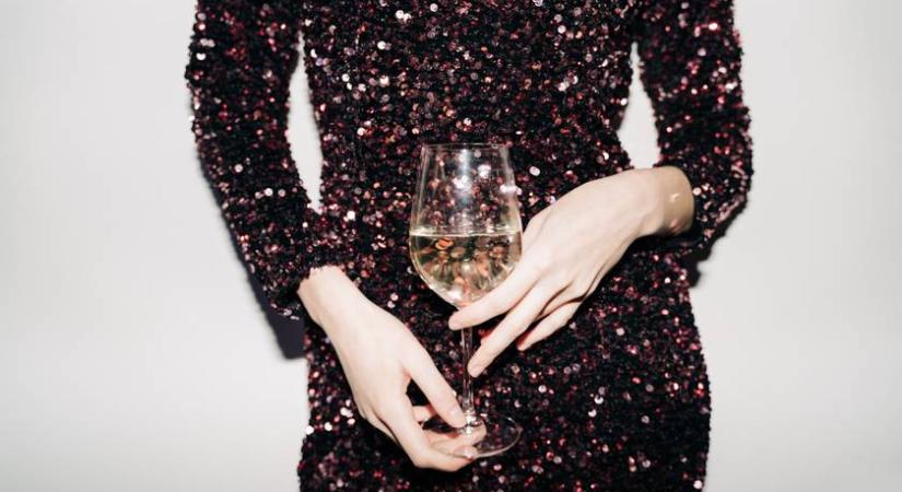 A bika nyugis, a skorpió szenvedélyes szilvesztert tölt: így telik majd december 31-e a csillagjegyeknek