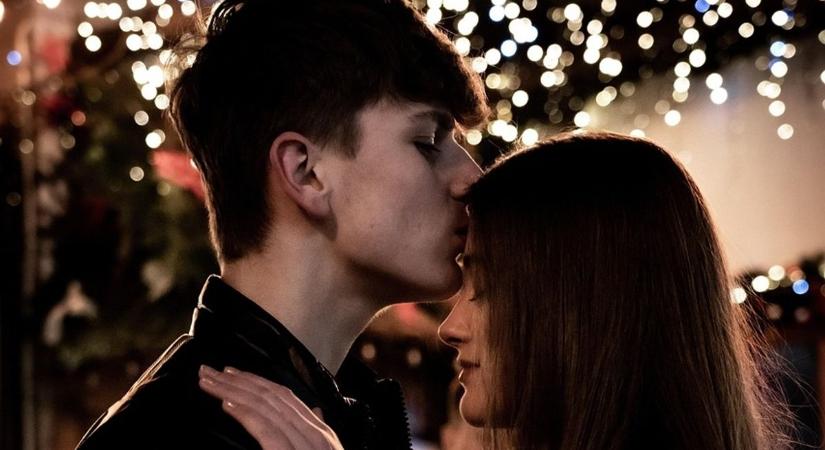 Szilveszteri hagyomány, újévi babona: kiderült, miért csókolózunk éjfélkor