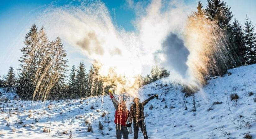 Napos idővel indul, majd havazással folytatódik az év utolsó napja