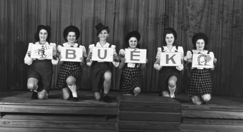 Fotók a múltból: Így szilvesztereztek szüleink és nagyszüleink