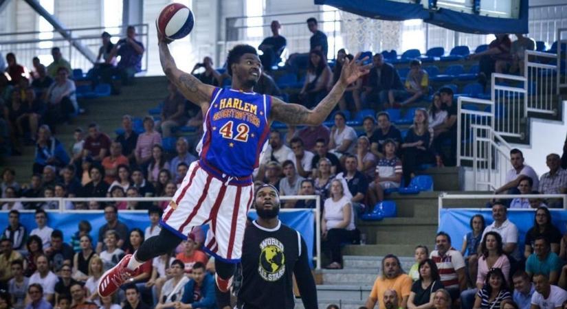 Szegedre jönnek a kosárlabda trükkmesterei – ezt lehet tudni a 100 éves Harlem Globetrotters-ről