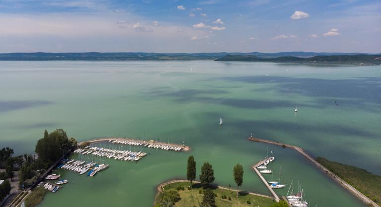Komoly bajba kerülhet a Balaton, figyelmeztetnek a kutatók