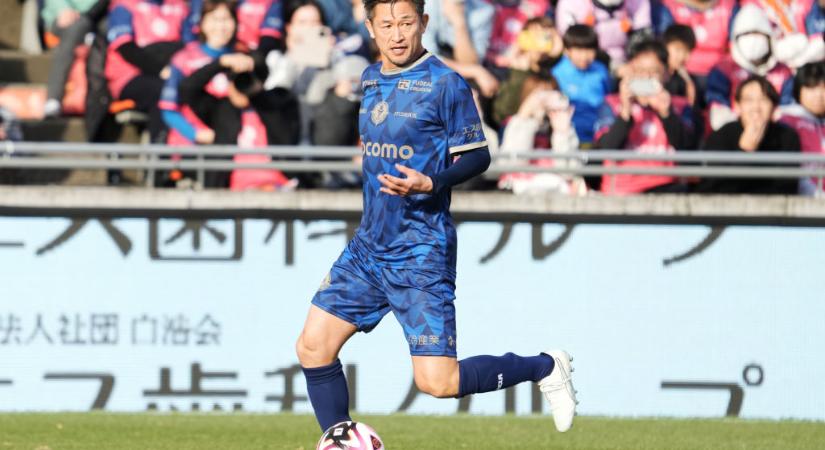 Miura Kazujosi 58 évesen is folytatja: új klubbal hosszabbítja meg rekord pályafutását