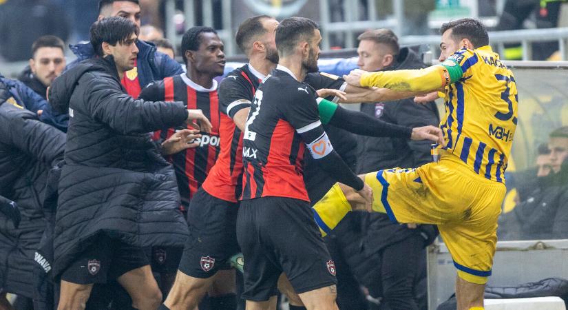 Az év képei: az antigravitációtól a labdafejűségig