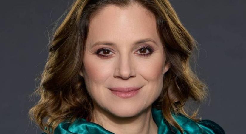 A 49 éves Szinetár Dóra smink előtt és után: ilyen látványos a különbség