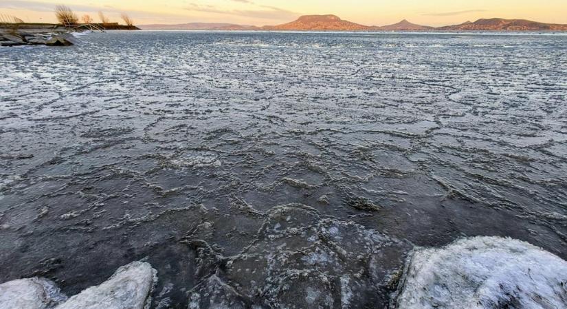 Elkezdett befagyni a Balaton