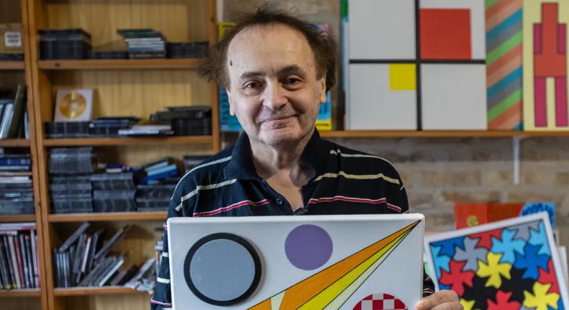 Galla Miklós újabb botrányos akciója: Fiatal lány őrzi a foltos alsónadrágját