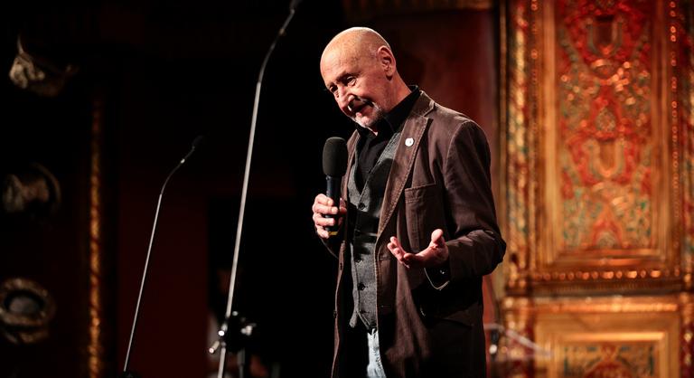 Reviczky Gábor: Rajta voltam az úton, ami a halálba vezet