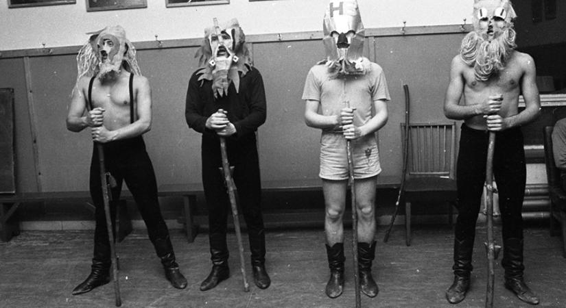 Ünnepi regölés a hévízi piacon