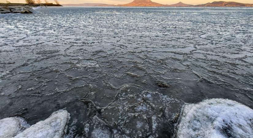 Megindult a jegesedés a Balatonon (idokep.hu)