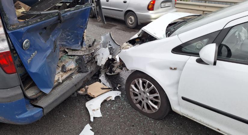 Átfogó KRESZ-változás készül: mutatjuk a részleteket!