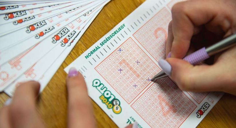 Mutatjuk, meddig tartanak nyitva a lottózók – van még esély