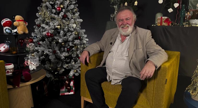 Fejére dőlt a díszlet, mentők vitték el – Csuja Imre szilveszterei sokszor fordulatosak