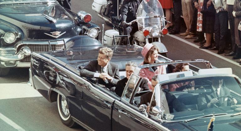 Átok sújtja az Egyesült Államok leghíresebb családját, egyik tragédia a másik után