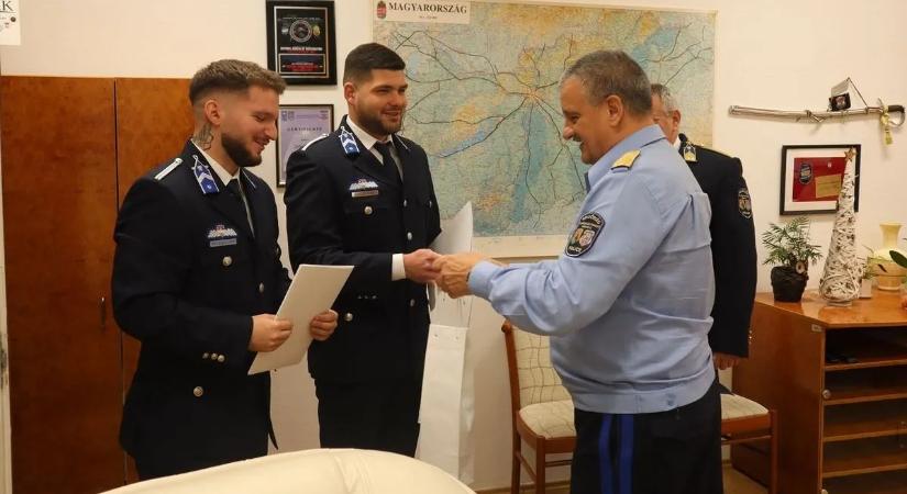 Kitüntették a rendőröket, akik csodát tettek szenteste napján Tatabányán