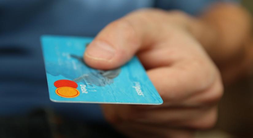 Ennél a banknál tartja a pénzét? Most különösen veszélyes napok jönnek a csalók miatt