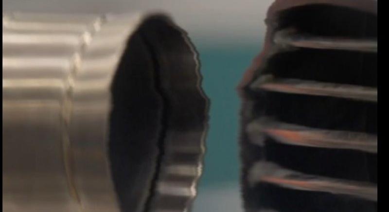 Motorhang: az év utolsó napján posztolt videót új F1-es erőforrásáról az Aston Martin-Honda