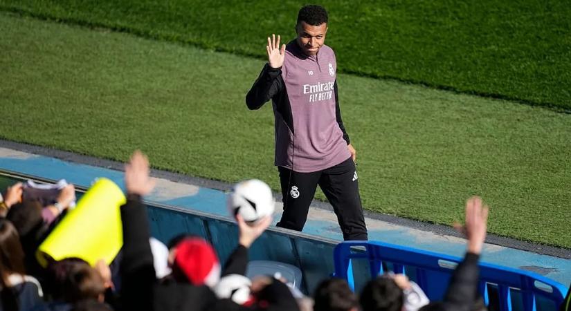 Megsérült Kylian Mbappé térde, kihagyja a Spanyol Szuperkupát