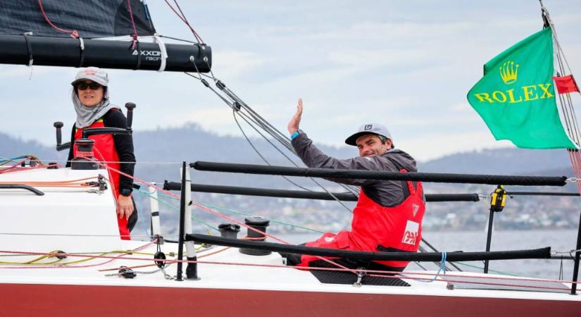 „Ha én meg tudtam csinálni, ti is biztosan meg tudjátok!” – ilyen sem történt még a legendás vitorlásverseny történetében