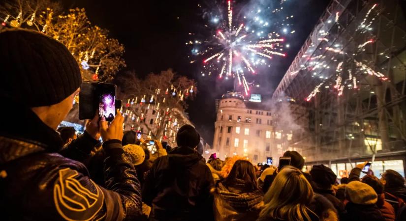 Mi történik a budapestiek szilveszteri tűzijátékozásával? Tényleg bírságolni fognak érte?