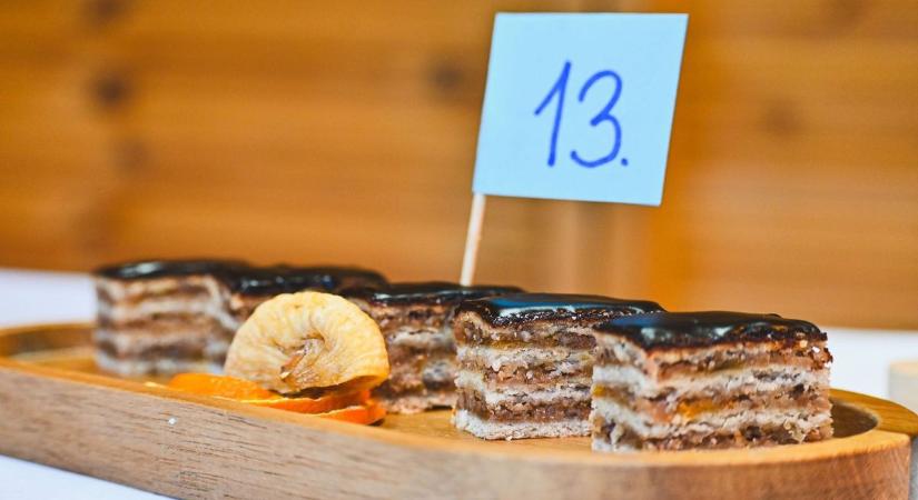 A legkiválóbb sütemények készítőit díjazták, nagy csatában dőlt el a verseny