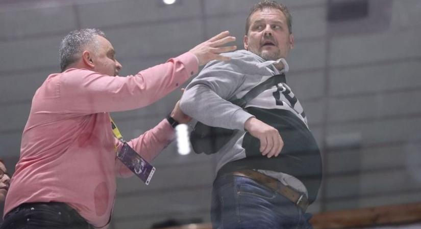 Egy apró szikra váltott ki óriási tüzet: egymásnak ugrottak a drukkerek