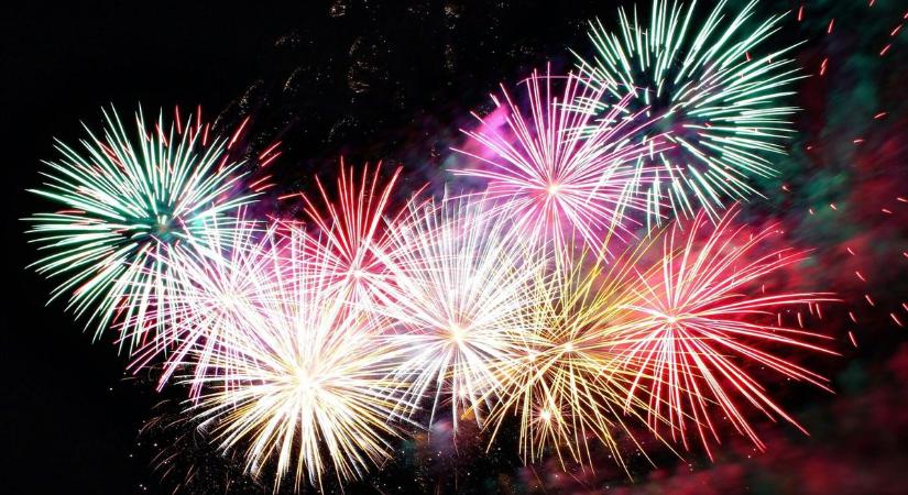 Honnan ered a szilveszteri tűzijáték hagyománya?